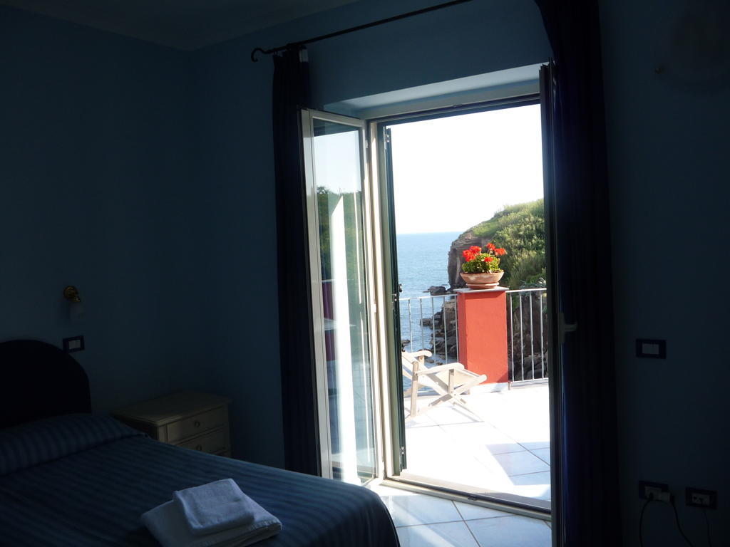 Hotel Villa Iulia Βεντοτένε Δωμάτιο φωτογραφία