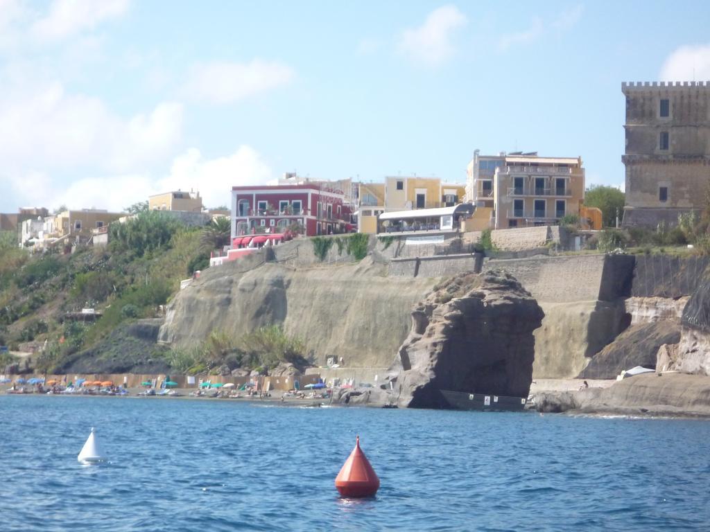 Hotel Villa Iulia Βεντοτένε Εξωτερικό φωτογραφία