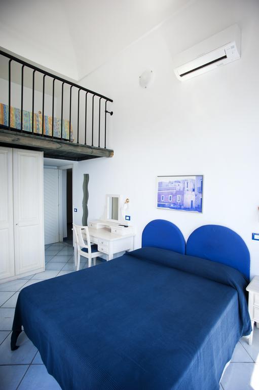 Hotel Villa Iulia Βεντοτένε Εξωτερικό φωτογραφία