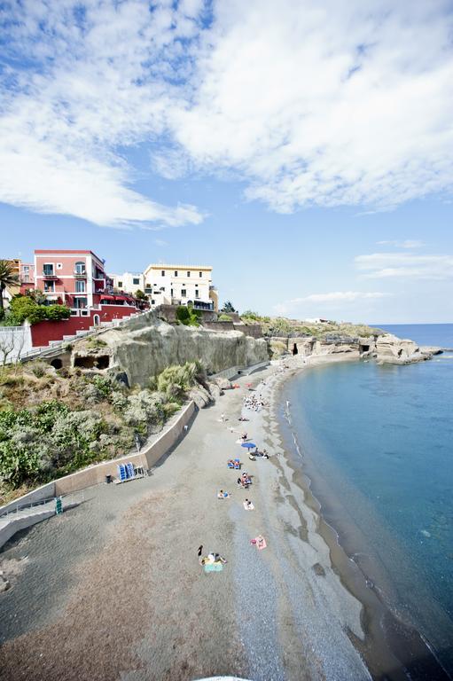 Hotel Villa Iulia Βεντοτένε Εξωτερικό φωτογραφία