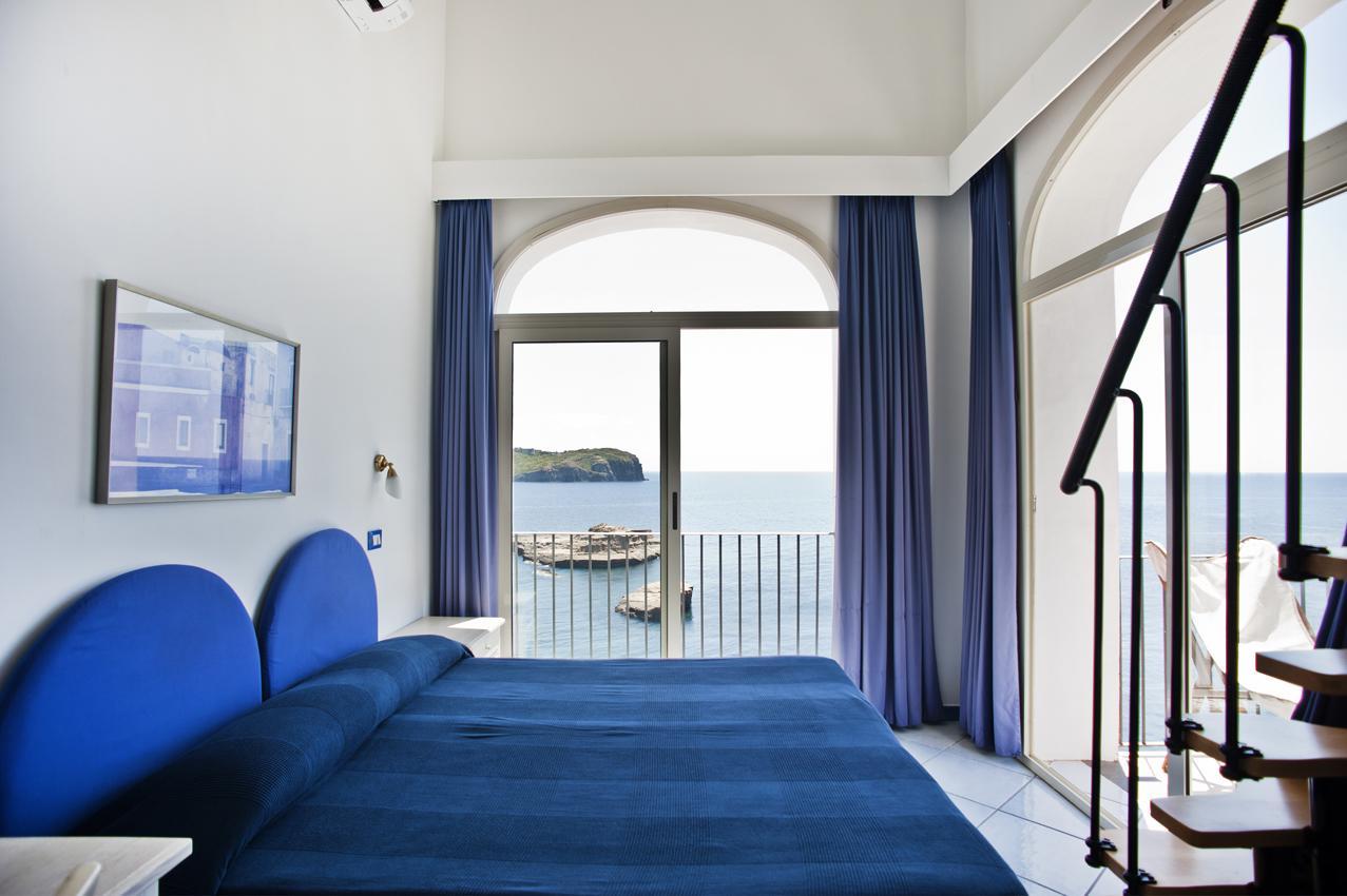 Hotel Villa Iulia Βεντοτένε Εξωτερικό φωτογραφία