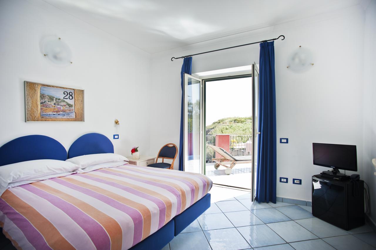 Hotel Villa Iulia Βεντοτένε Εξωτερικό φωτογραφία