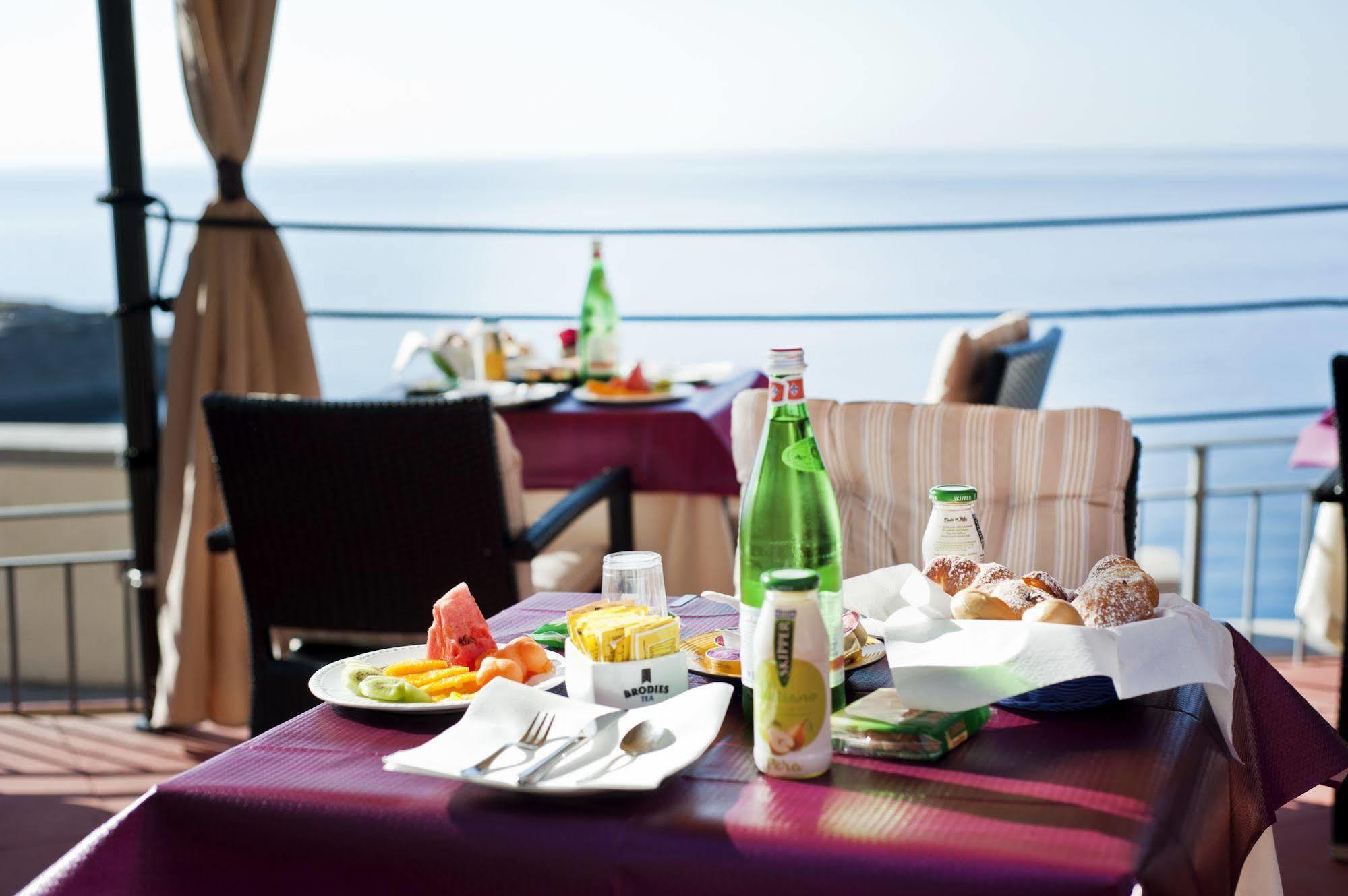 Hotel Villa Iulia Βεντοτένε Εξωτερικό φωτογραφία